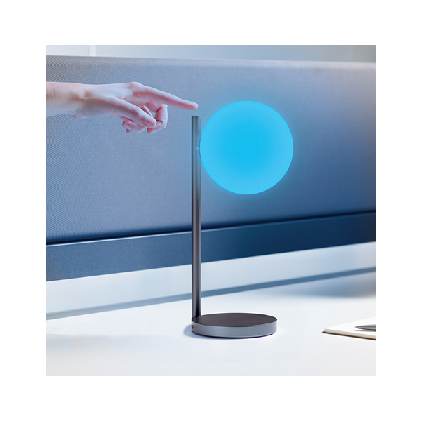 image A STYLISH 2-IN-1 DESK LAMP